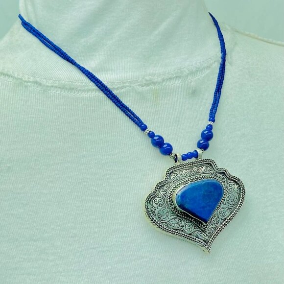 Lapis Lazuli Beaded Chain Pendant Necklace, Striking Blue Stone Pendant, Gemston - Picture 4 of 12